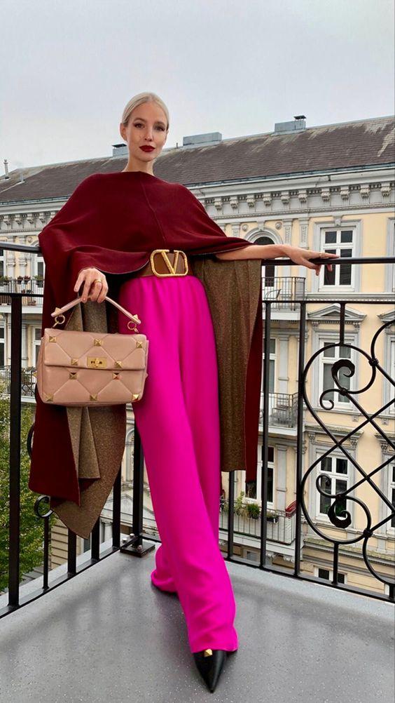 φούξια-παντελόνα-με-μπορντό-εσάρπα-ιδέες-