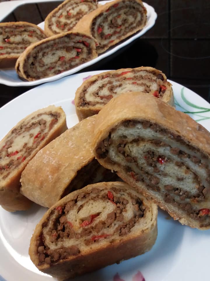 ρολάκια-με-κιμά-για-τα-Χριστούγεννα-συνταγή-