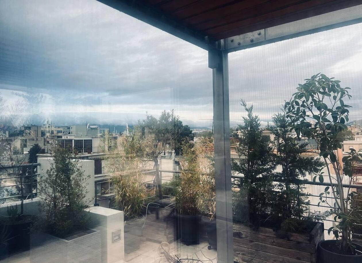 Δανάη Μπάρκα : Το υπέροχο σπίτι της με θέα πιάτο την Αθήνα