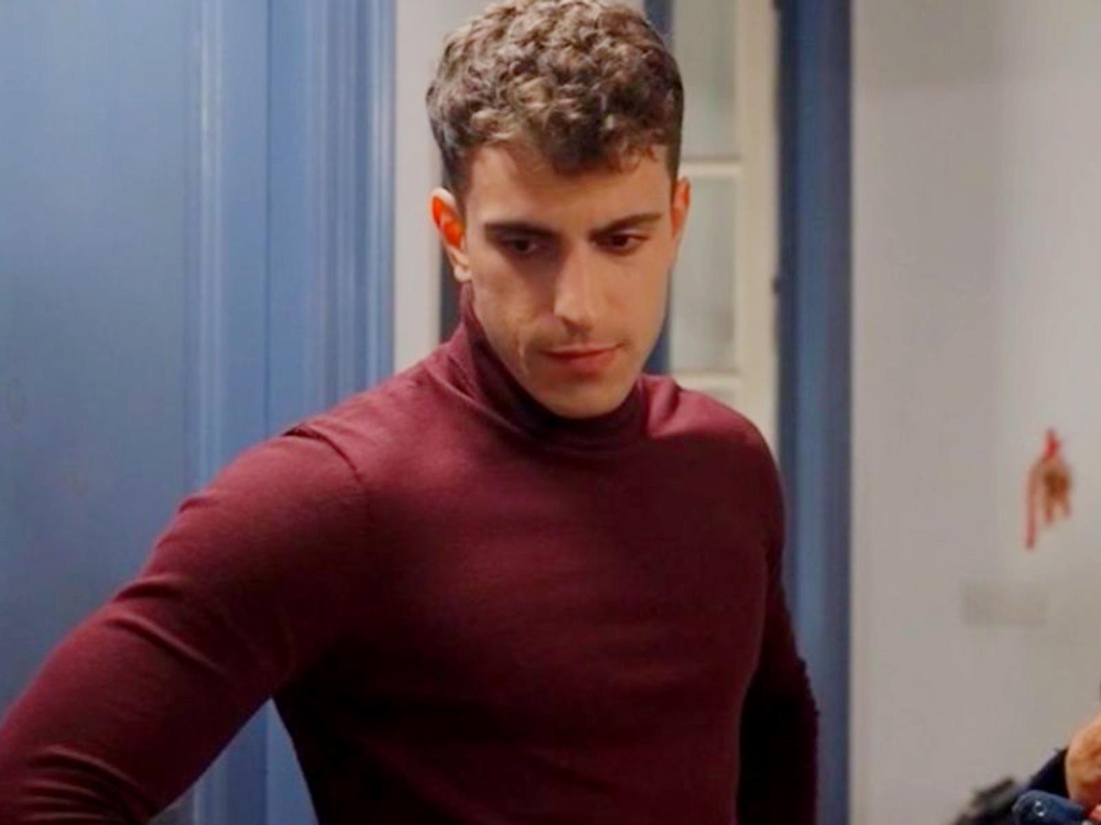 Η Γη της Ελιάς: Ο Αλέξης πιάνει στα πράσα Μυρτάλη – Δημοσθένη και λυσσάει από ζήλεια