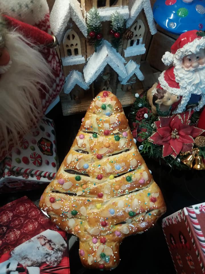 χριστουγεννιάτικο δέντρο-με-σφολιάτα-και-σοκολάτα-συνταγή-