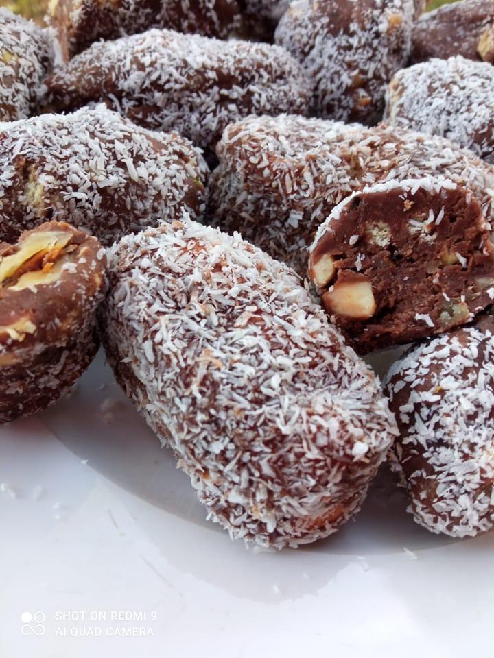 χριστουγεννιάτικος-κορμός-σε-τρουφάκια-με-ινδοκάρυδο-συνταγή-