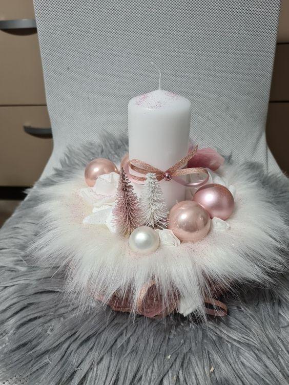 Χριστούγεννα 2022: 28 ιδέες για Χριστουγεννιάτικη διακόσμηση σε παστέλ χρώματα Χριστούγεννα 2022: 28 ιδέες για Χριστουγεννιάτικη διακόσμηση σε παστέλ χρώματα