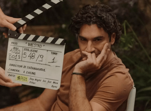 Η αδερφή του Χριστόφορου Παπακαλιάτη είναι σαν μοντέλο