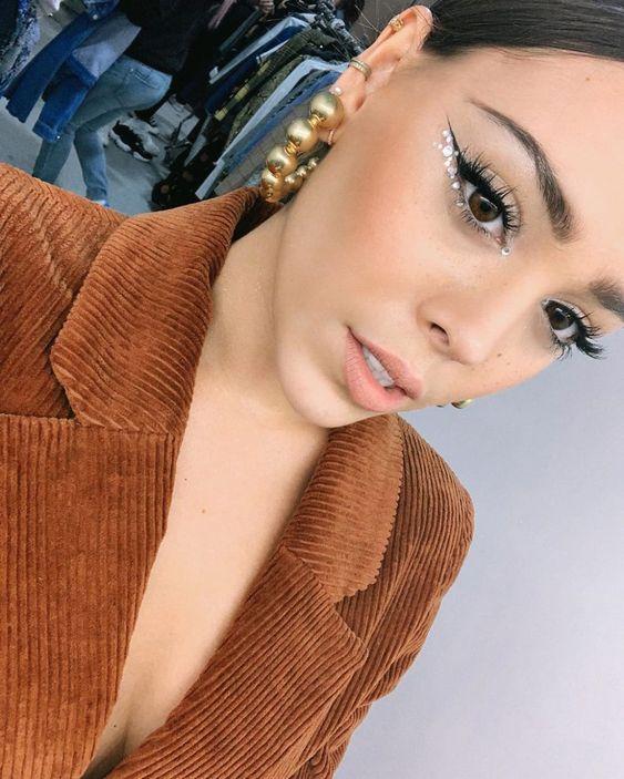 στρας-με-μαύρο eye liner-ιδέες- στρας-με-μαύρο eye liner-ιδέες-