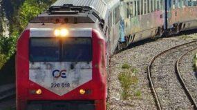 Δράμα : Τρένο παρέσυρε νεαρό – Μάχη για να κρατηθεί στη ζωή