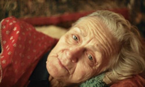 η-μαμά-μου-είναι-χήρα-και-δεν-θέλει-να-ξαναφτιάξει-την-ζωή-της- η-μαμά-μου-είναι-χήρα-και-δεν-θέλει-να-ξαναφτιάξει-την-ζωή-της-