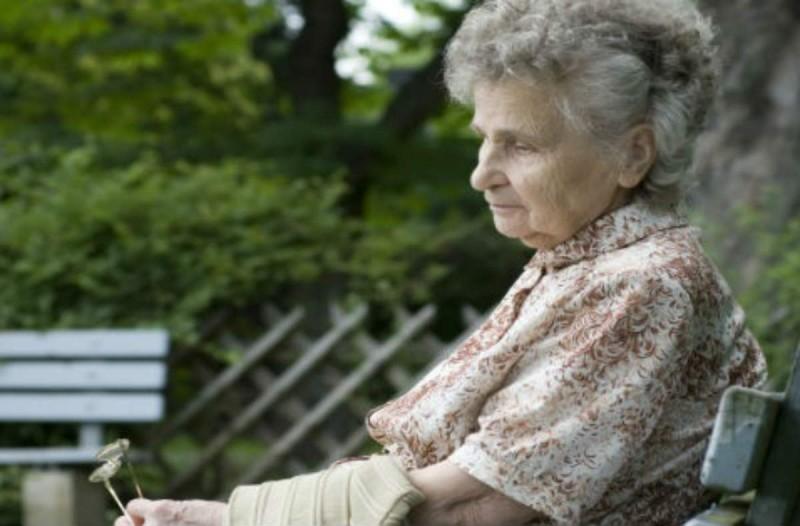 η-μαμά-μου-είναι-χήρα-και-δεν-θέλει-να-ξαναφτιάξει-την-ζωή-της- η-μαμά-μου-είναι-χήρα-και-δεν-θέλει-να-ξαναφτιάξει-την-ζωή-της-