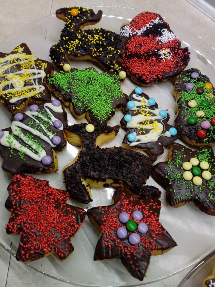 χριστουγεννιάτικα μπισκότα-γλειφιτζούρια-συνταγή- χριστουγεννιάτικα μπισκότα-γλειφιτζούρια-συνταγή-