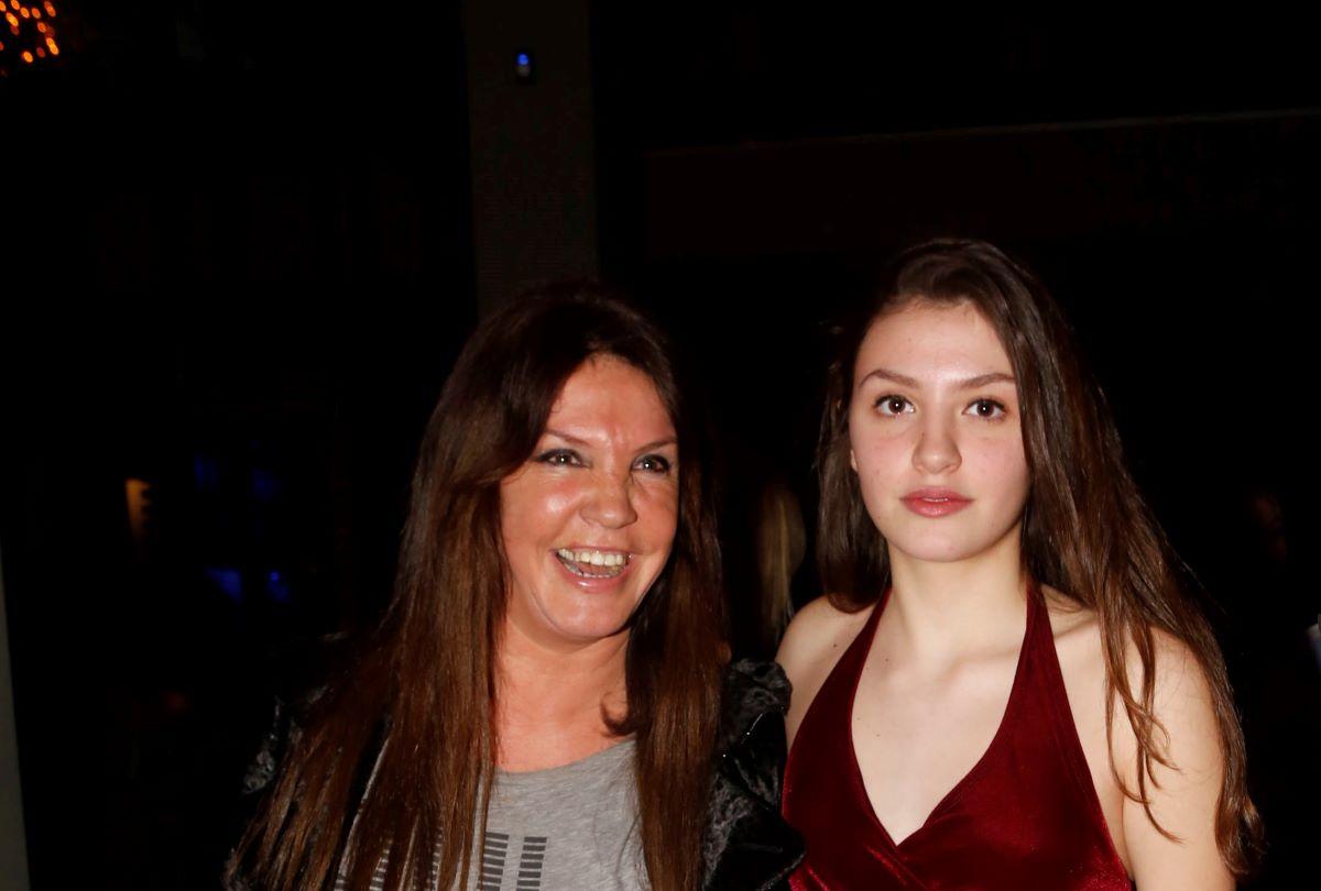 Φαίδρα Μπάρμπα : Η κόρη της Βάνας Μπάρμπα σε μια σπάνια εμφάνιση μιλάει για τη σχέση της με την μαμά της