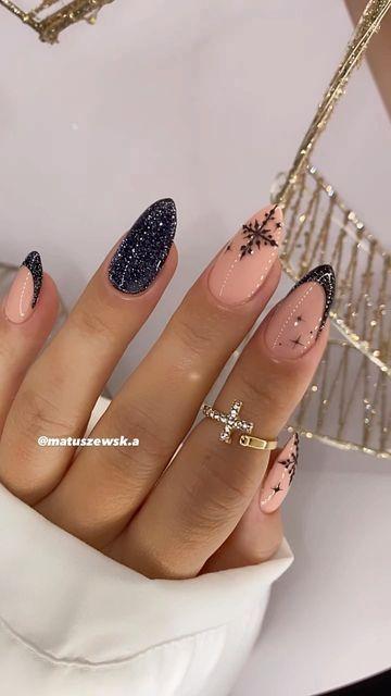 γαλλικό μανικιούρ-σε-μαύρο-με-στρας-ιδέες- γαλλικό μανικιούρ-σε-μαύρο-με-στρας-ιδέες-