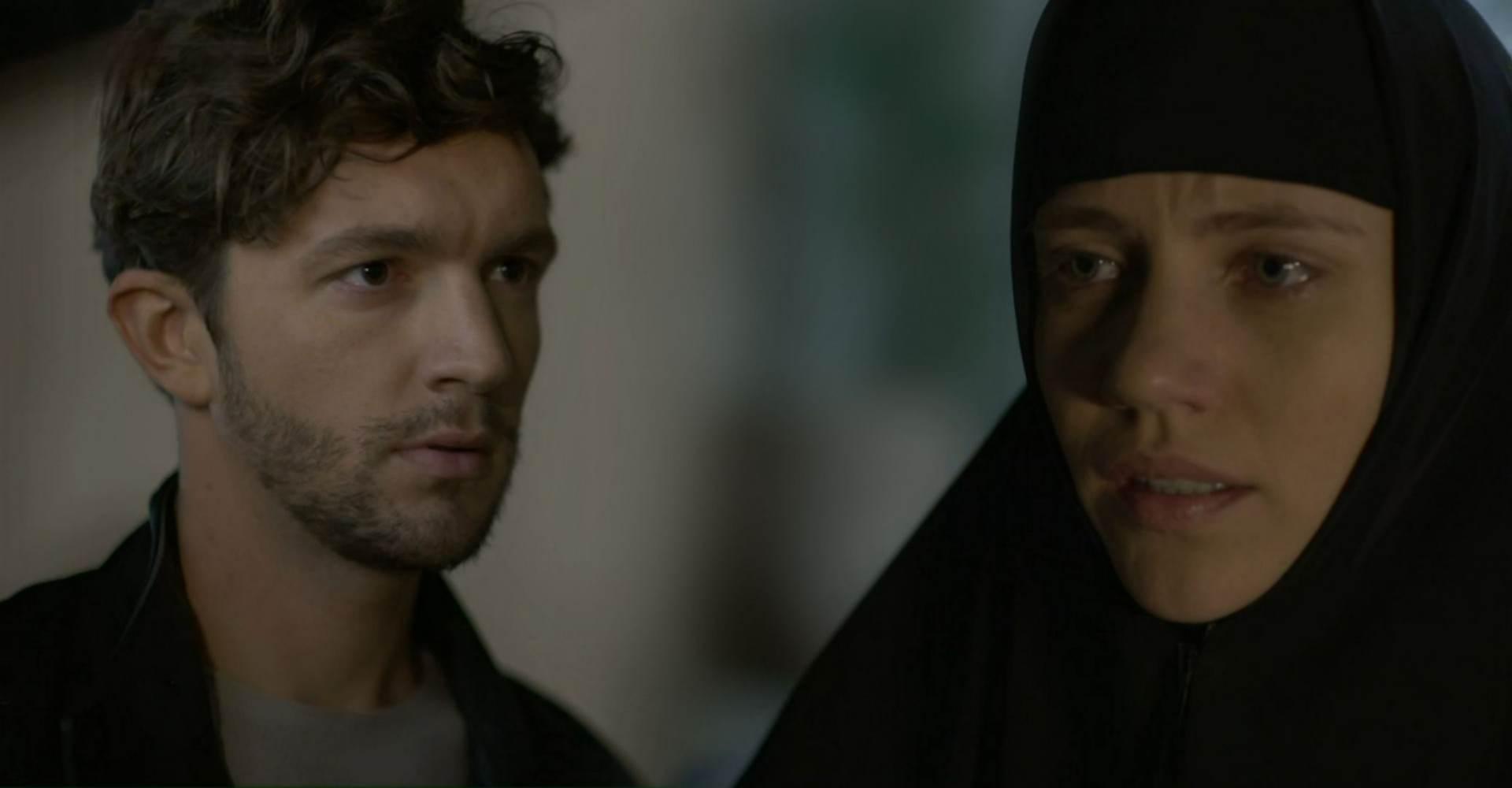 Μαύρο Ρόδο-Ελισάβετ-Πέτρος-