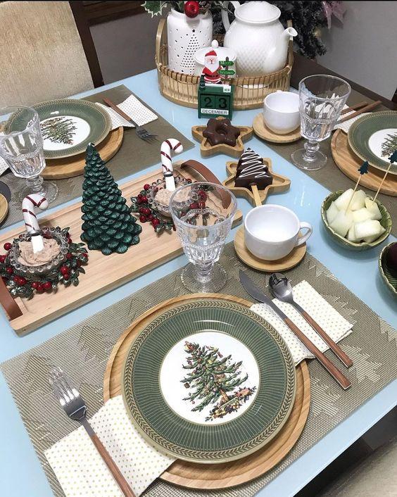 ιδέες-για-χριστουγεννιάτικη διακόσμηση-στο-τραπέζι-του-ρεβεγιόν-Χριστούγεννα 2022-