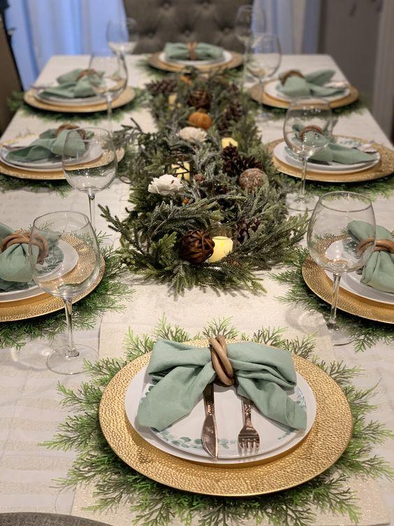 ιδέες-για-χριστουγεννιάτικη διακόσμηση-στο-τραπέζι-του-ρεβεγιόν-Χριστούγεννα 2022-
