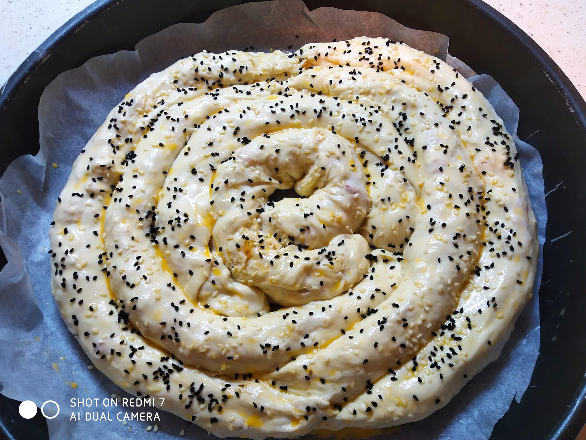 στριφτή κοτόπιτα-για-τα-Χριστούγεννα-συνταγή-