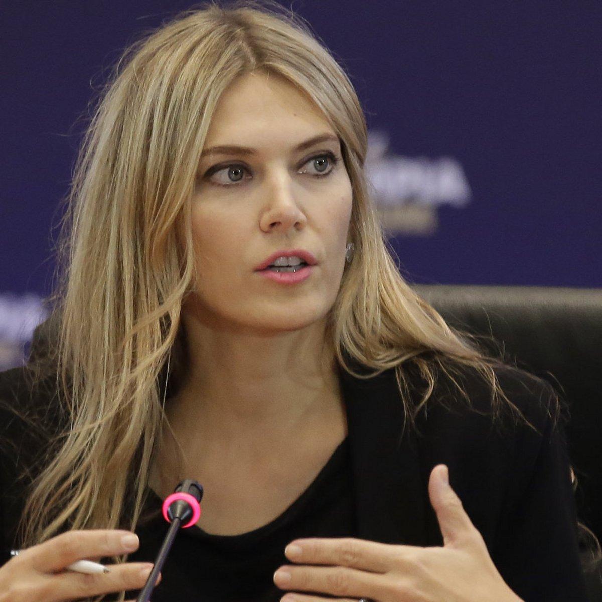 Εύα Καϊλή : Βρέθηκαν σακούλες με μετρητά στο σπίτι της