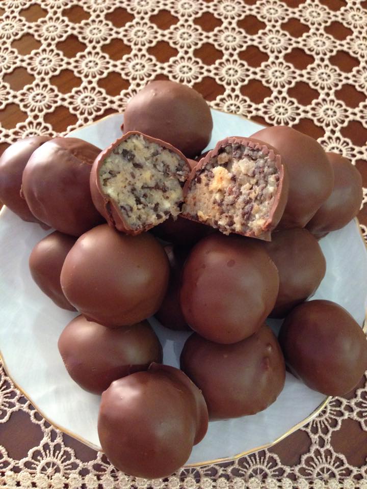 σοκολατάκια-με-κάστανα-και-φουντούκια-συνταγή-