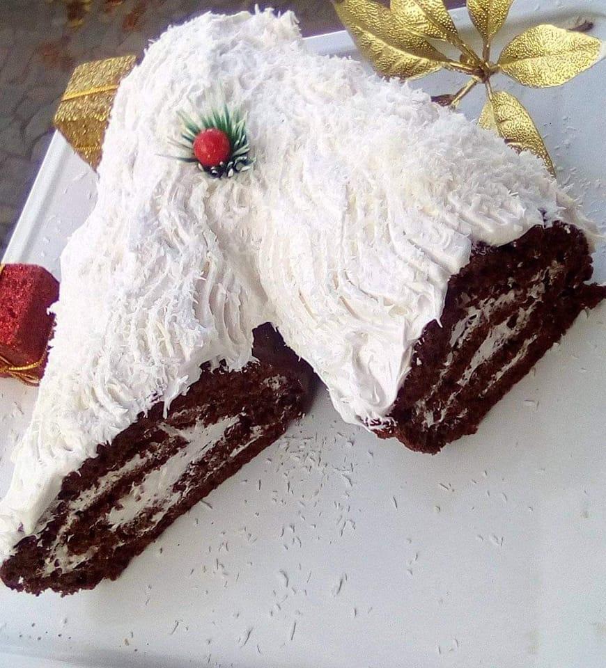 χριστουγεννιάτικος κορμός-με-παντεσπάνι-και-ινδοκάρυδο-συνταγή-