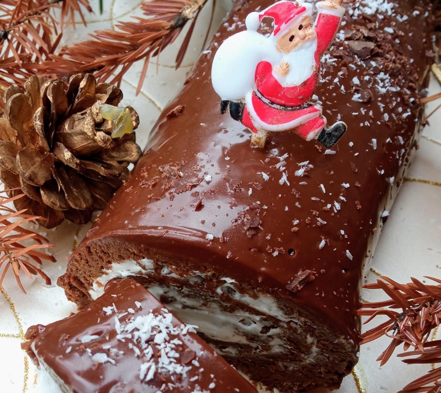 Χριστουγεννιάτικος κορμός με μπισκότα