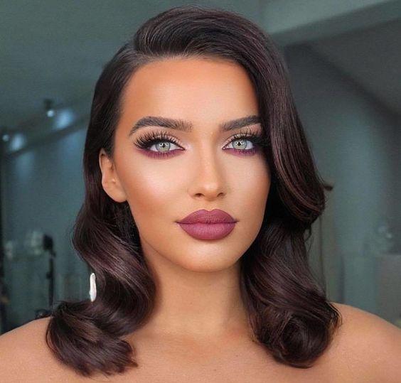 ιδέες-για-γιορτινά χτενίσματα-με-μπούκλες-τα-Χριστούγεννα 2022-Πρωτοχρονιά- ιδέες-για-γιορτινά χτενίσματα-με-μπούκλες-τα-Χριστούγεννα 2022-Πρωτοχρονιά-