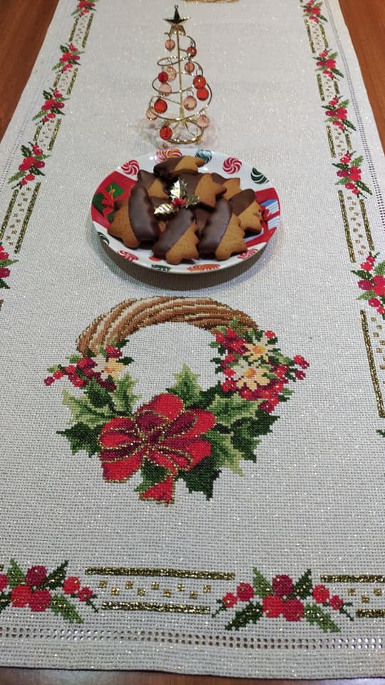 συνταγή-για-χριστουγεννιάτικα μπισκότα-με-τζίντζερ-