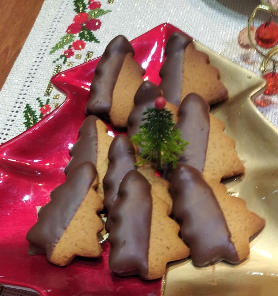 συνταγή-για-χριστουγεννιάτικα μπισκότα-με-τζίντζερ-