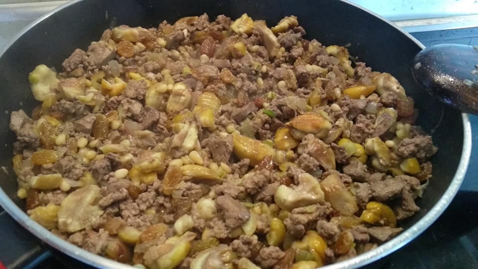 γέμιση-με-κάστανα-ρύζι-και-ρόδι-για-γαλοπούλα-και-κοτόπουλο-συνταγή- γέμιση-με-κάστανα-ρύζι-και-ρόδι-για-γαλοπούλα-και-κοτόπουλο-συνταγή-