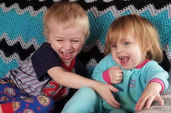 Φρίκη : Μπήκε στο σπίτι της πρώην γυναίκας του και κατέσφαξε τα παιδιά τους