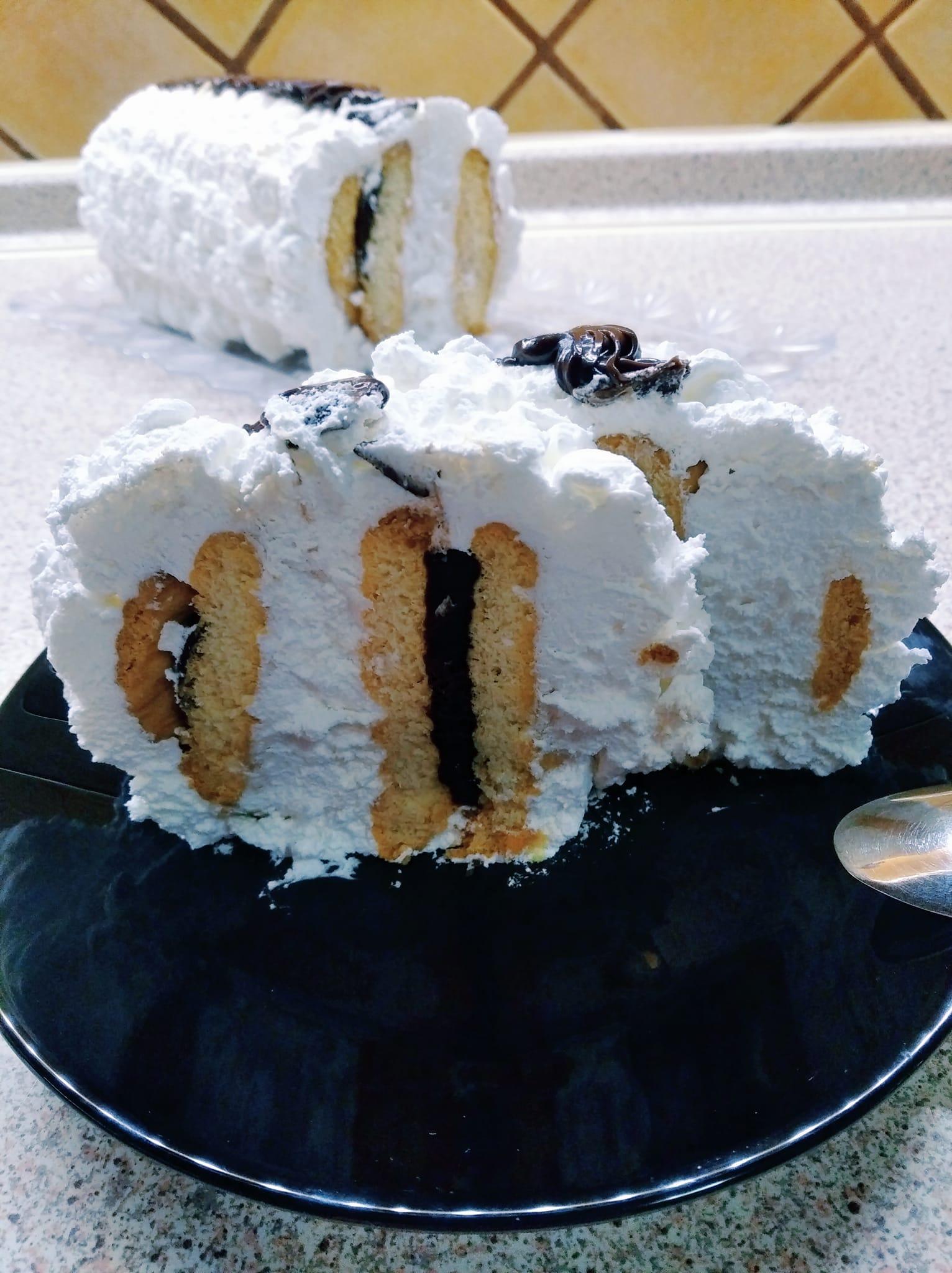 Χριστουγεννιάτικος κορμός-με σαντιγί-συνταγή- Χριστουγεννιάτικος κορμός-με σαντιγί-συνταγή-