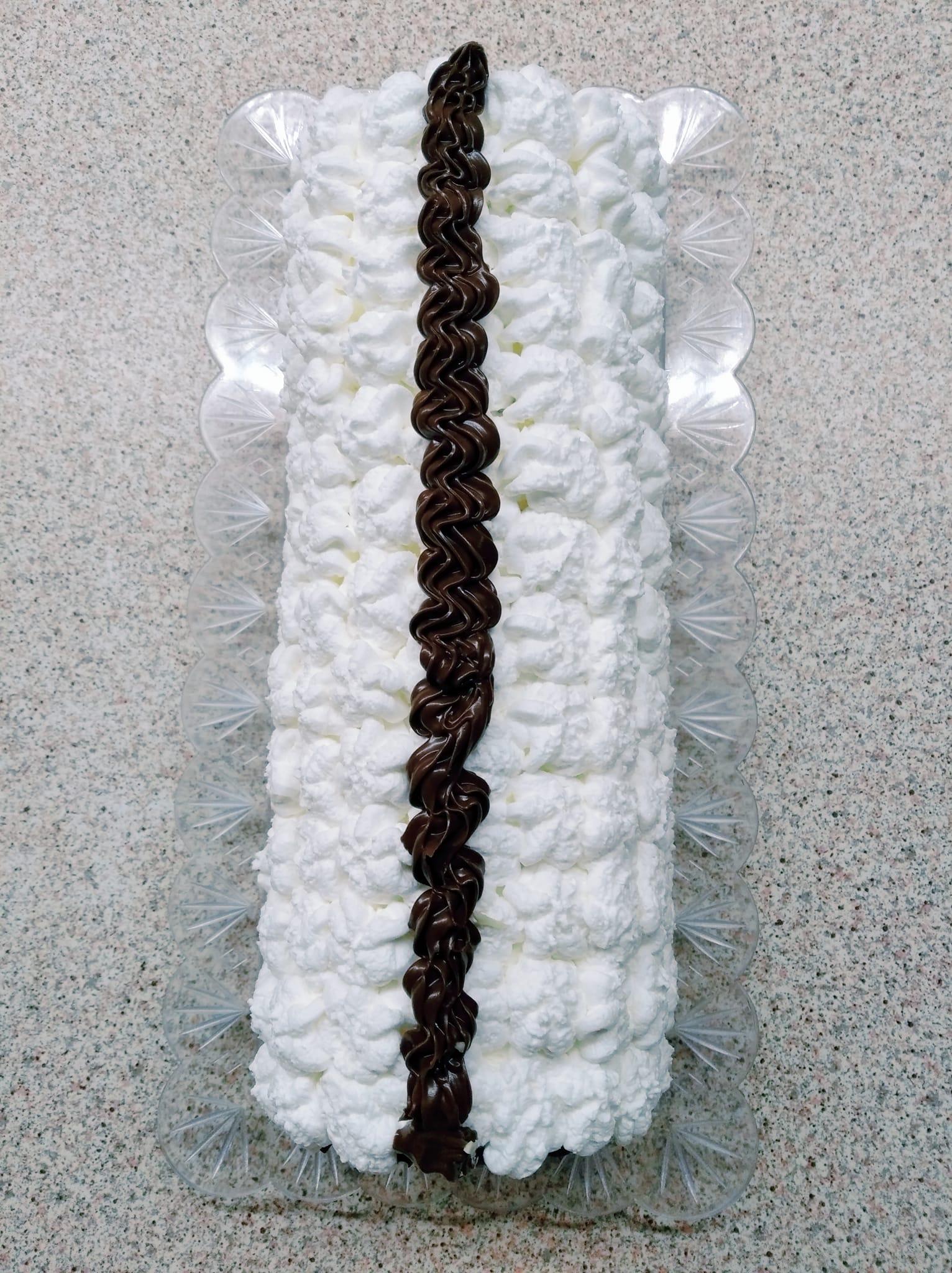 Χριστουγεννιάτικος κορμός-με σαντιγί-συνταγή- Χριστουγεννιάτικος κορμός-με σαντιγί-συνταγή-