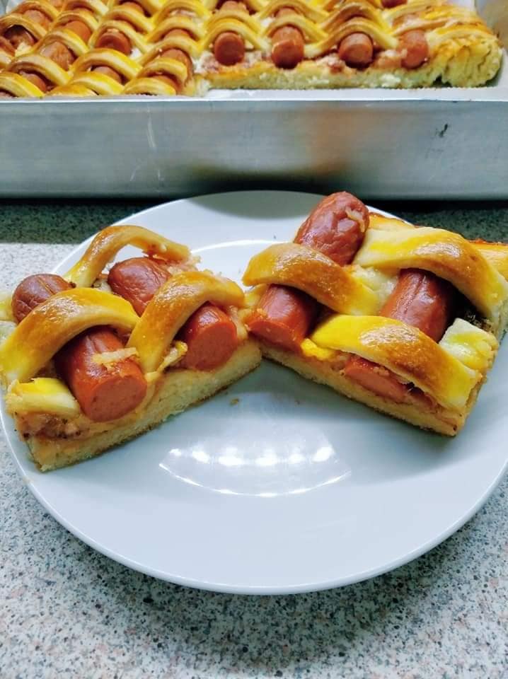 λουκανικόπιτα-για-τα-Χριστούγεννα-συνταγή-