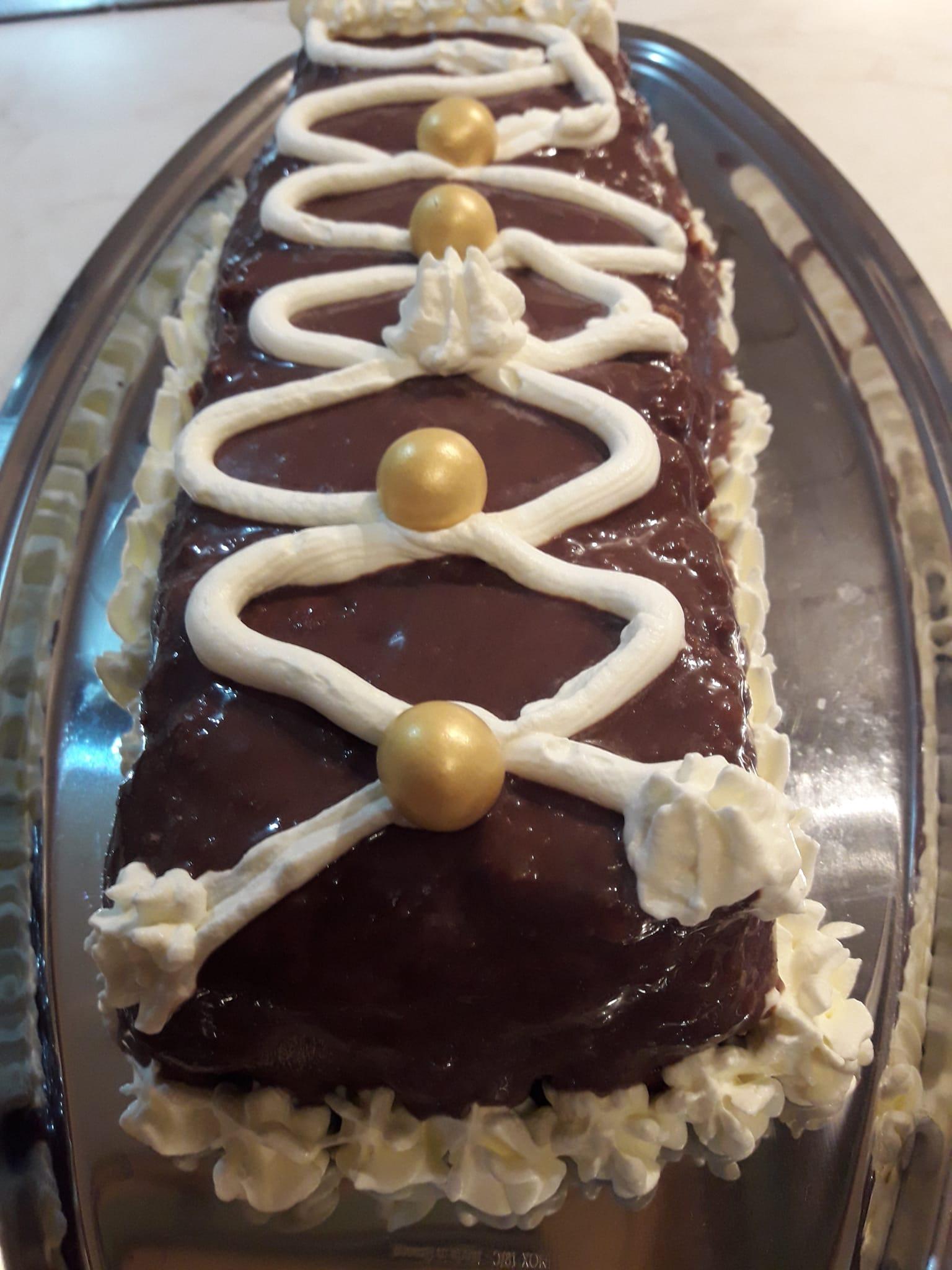 κορμός σοκολάτας-με-κουραμπιέδες-που-περίσσεψαν-συνταγή-