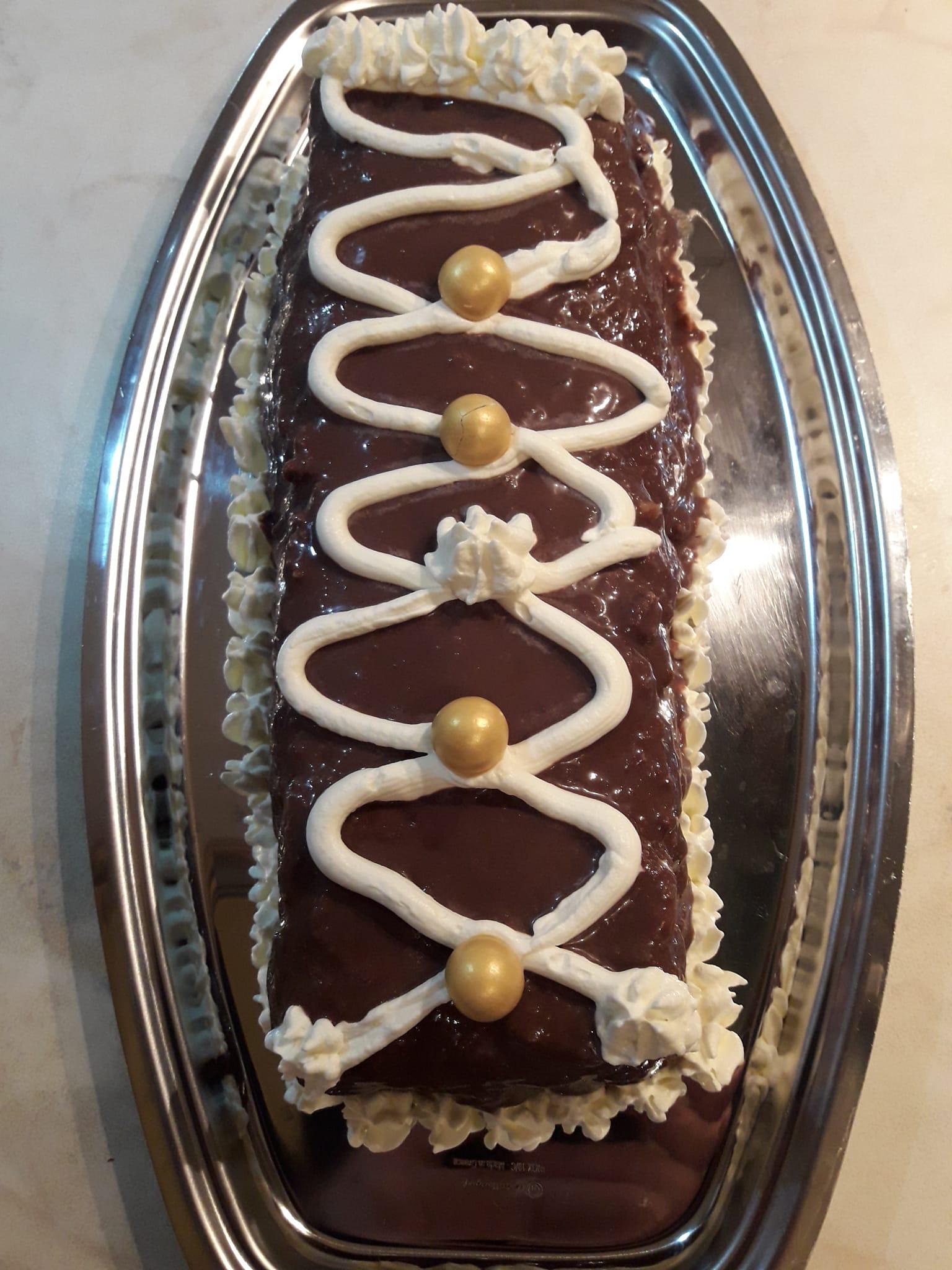 κορμός σοκολάτας-με-κουραμπιέδες-που-περίσσεψαν-συνταγή-