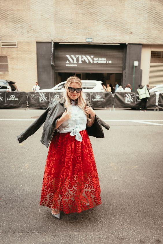 κόκκινη-plus size φούστα-με-δαντέλα-ιδέες- κόκκινη-plus size φούστα-με-δαντέλα-ιδέες-