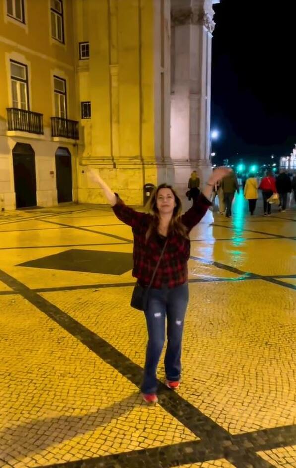 Δήμητρα Παπαδοπούλου : Το τσιφτετέλι σε πλατεία της Πορτογαλίας