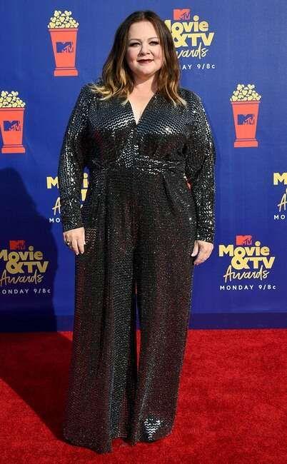 ιδέες-για-ντύσιμο-την-Πρωτοχρονιά-που-κρύβει-την-κοιλιά- ιδέες-για-ντύσιμο-την-Πρωτοχρονιά-που-κρύβει-την-κοιλιά-