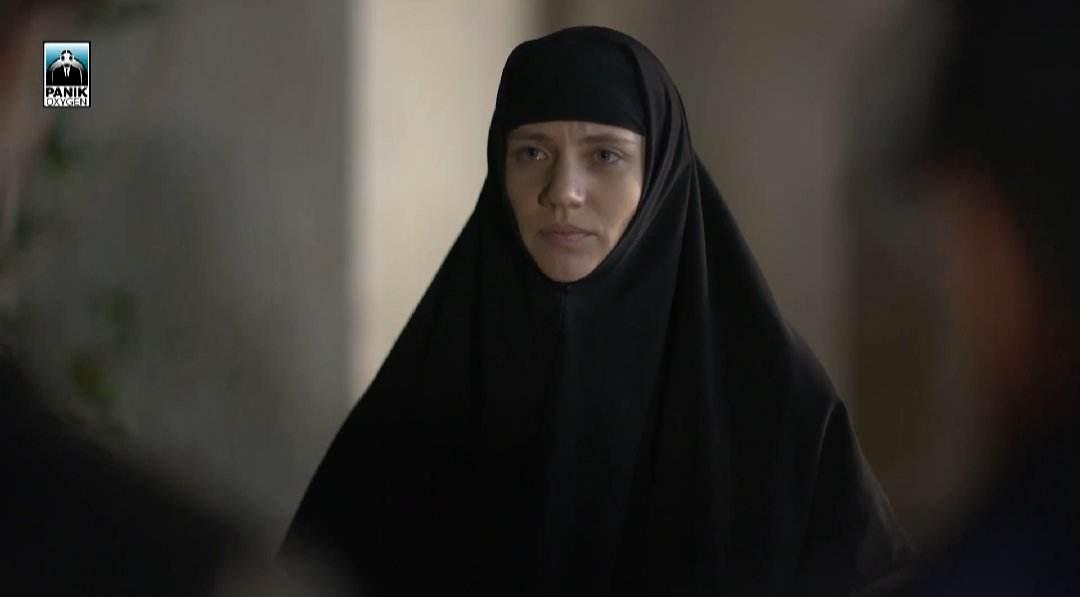 Μαύρο Ρόδο-Ελισάβετ- Μαύρο Ρόδο-Ελισάβετ-