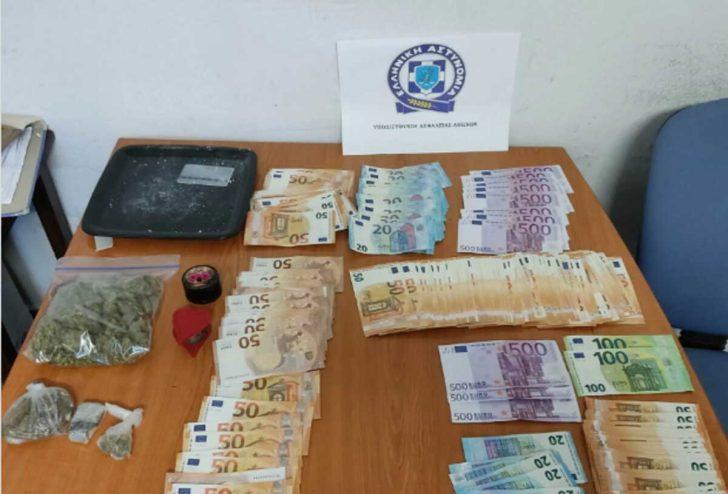 Πασίγνωστος τραγουδιστής φέρεται να ψώνιζε κοκαΐνη από τον κουμπάρο του