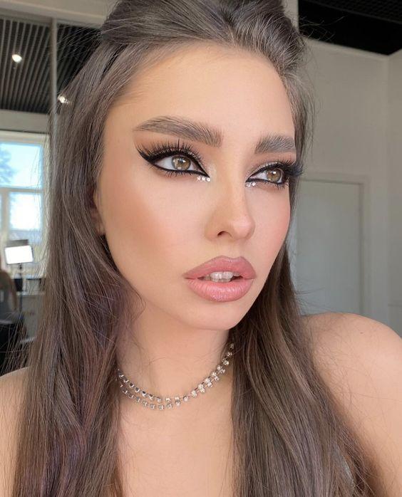 ιδέες-για-μακιγιάζ-Πρωτοχρονιά 2023-