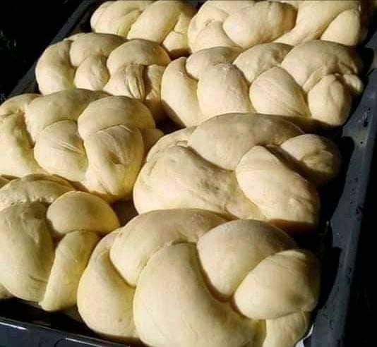 τσουρέκια-για-το-σχολείο-συνταγή-