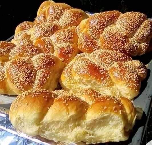 τσουρέκια-για-το-σχολείο-συνταγή-