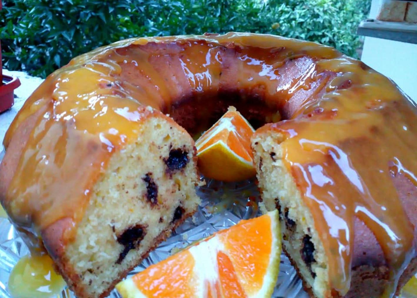 Πορτοκαλένιο κέικ με υπέροχο γλάσο