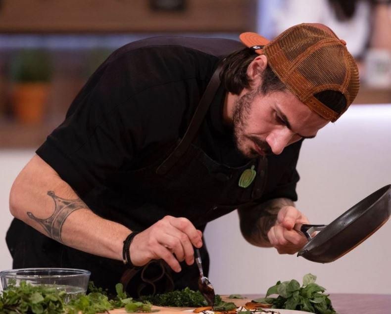 MasterChef 7: Eπιστρέφει στο ριάλιτι μαγειρικής o Άκης Πετρετζίκης