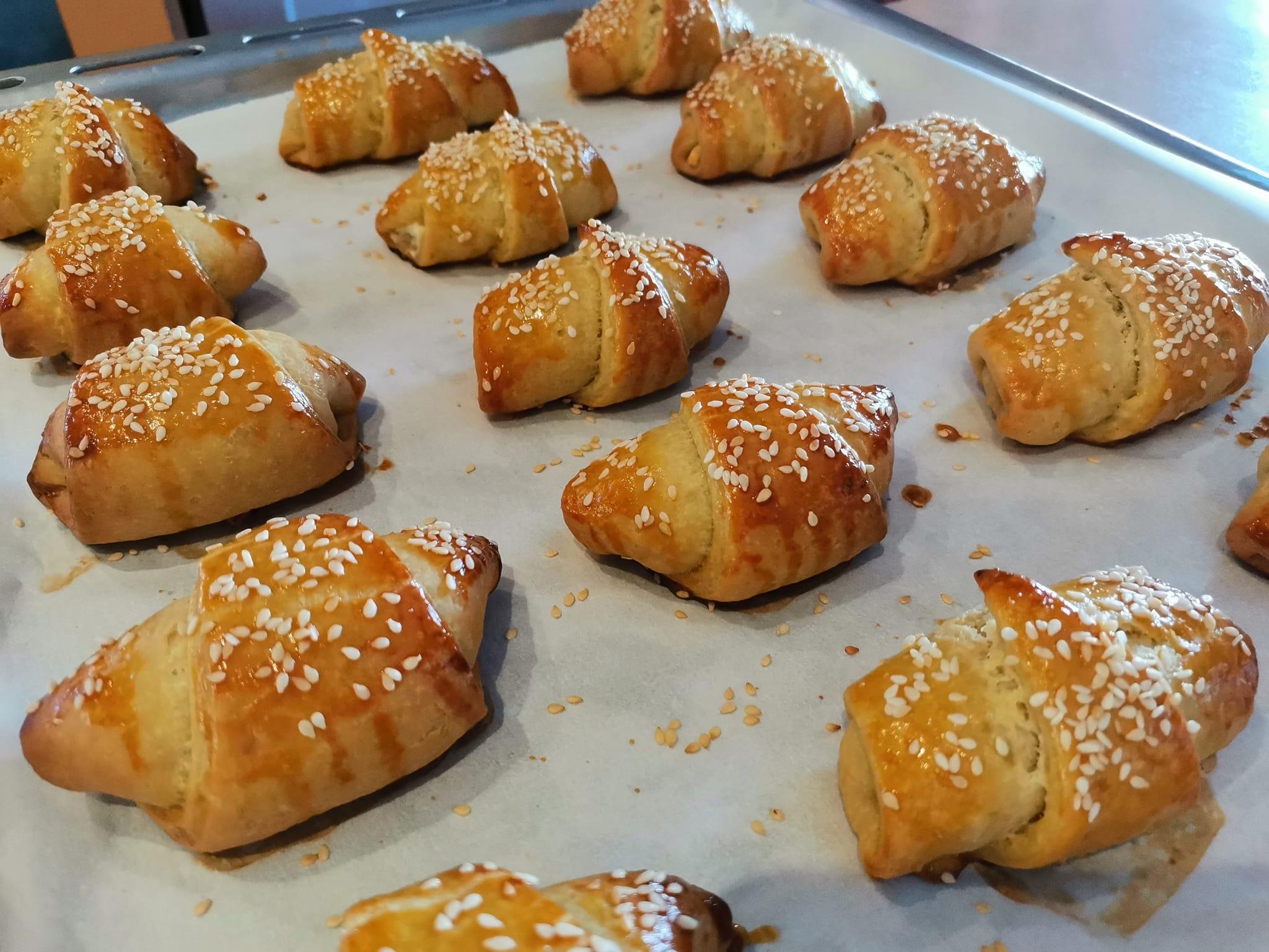 συνταγή-για-τυροπιτάκια-κρουασάν-