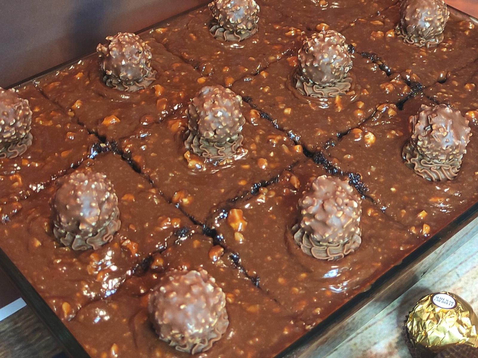 σοκολατόπιτα-Ferrero Rocher-συνταγή-