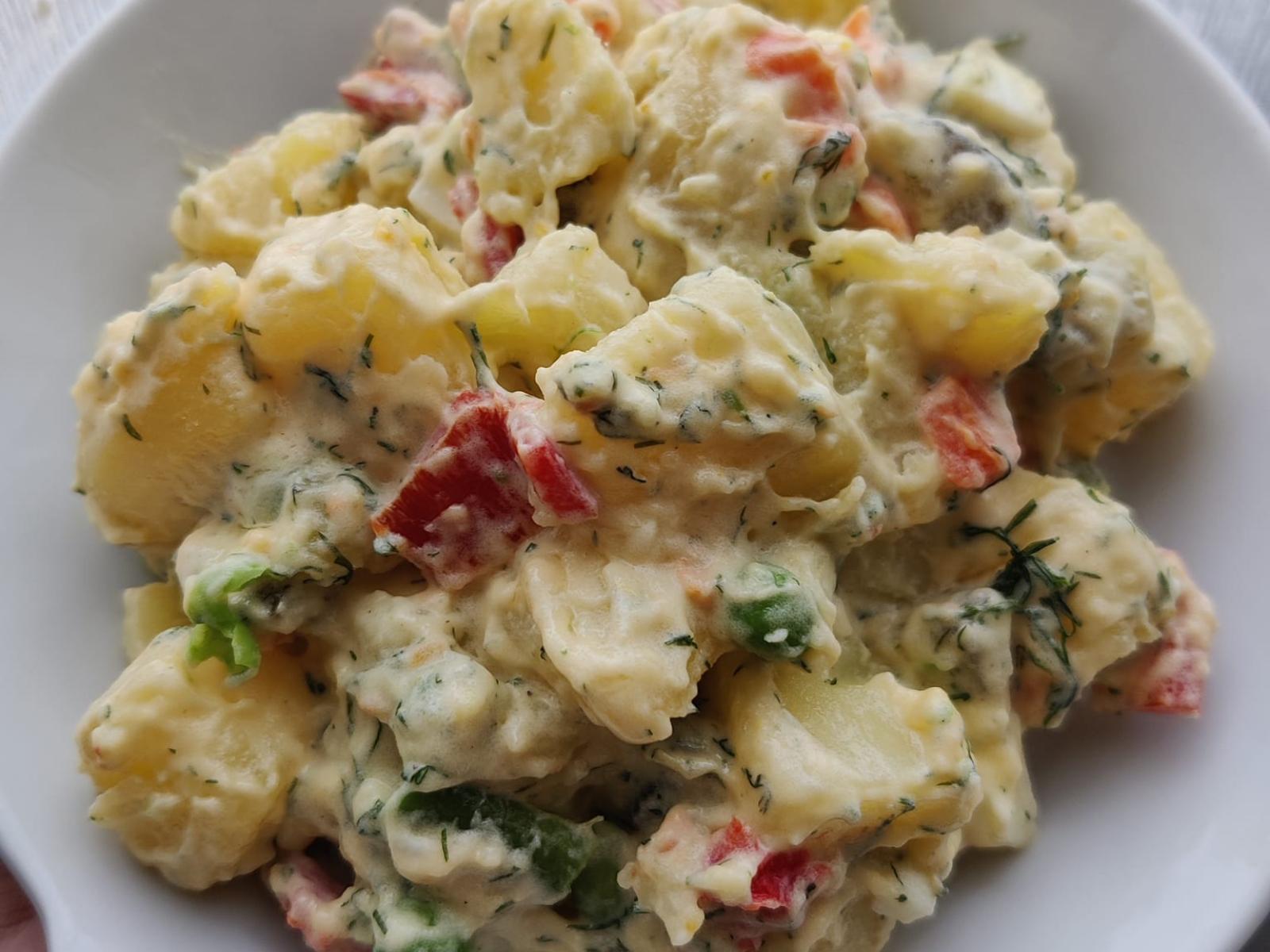 Πατατοσαλάτα-με λαχανικά-και-σπιτική μαγιονέζα-συνταγή- Πατατοσαλάτα-με λαχανικά-και-σπιτική μαγιονέζα-συνταγή-