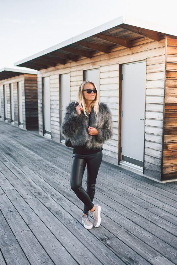 Ντύσιμο με γούνινες ζακέτες: Ιδέες με την πιο trendy τάση του 2023