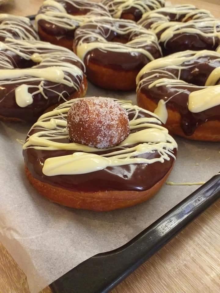 Mini-donuts-με-σοκολάτα-συνταγή- Mini-donuts-με-σοκολάτα-συνταγή-