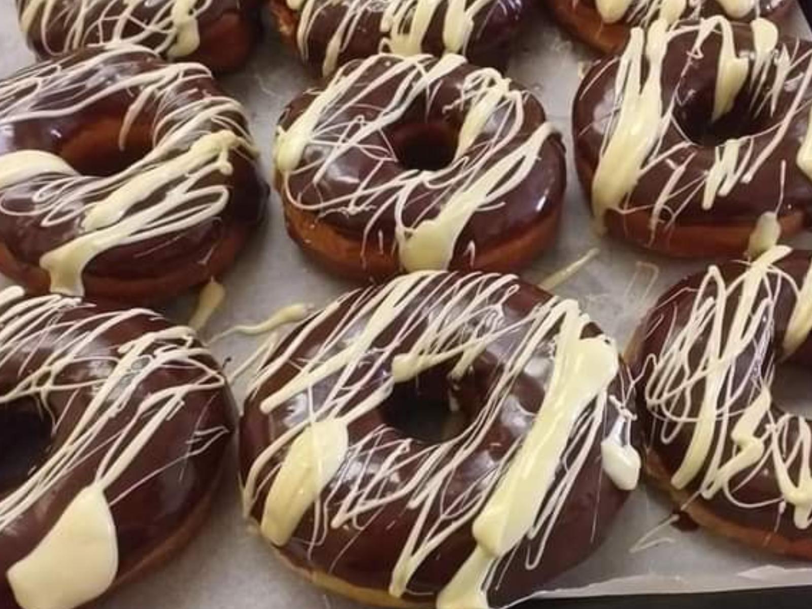 Mini-donuts-με-σοκολάτα-συνταγή-