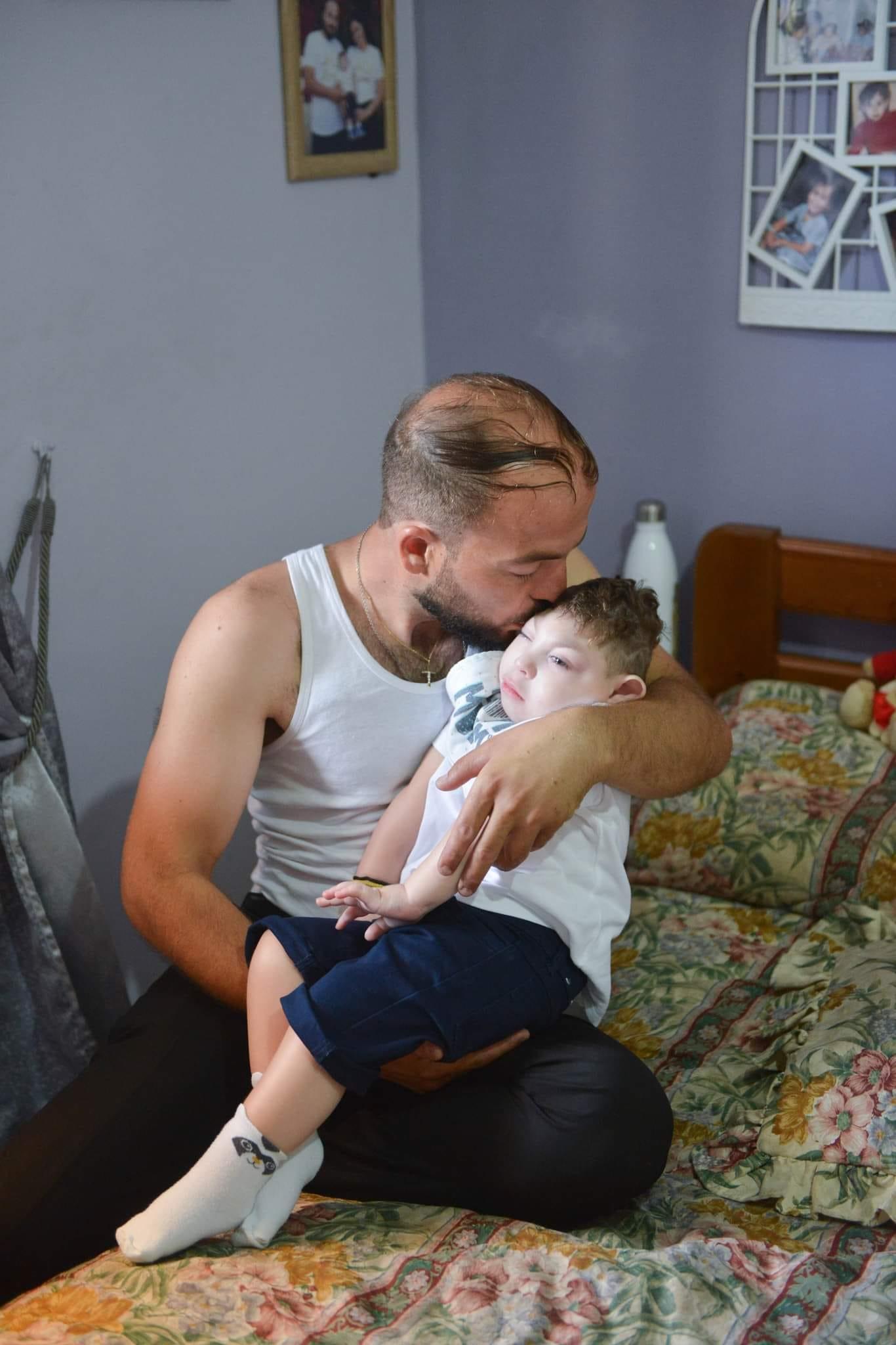 Νεκρός τρίχρονος από εγκεφαλοκήλη: Ο σπαραγμός των γονιών του